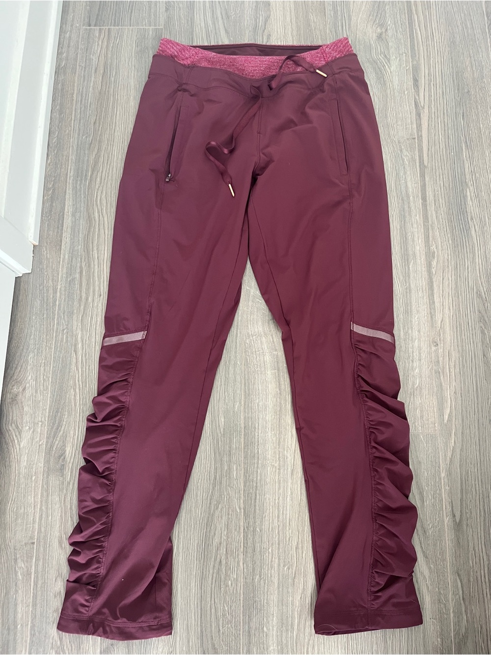 Women’s beyond the studio lululemon jogger